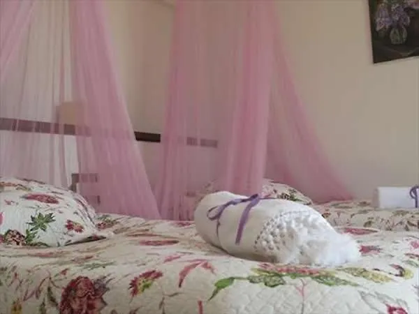 Nergis Hotel 카라부룬